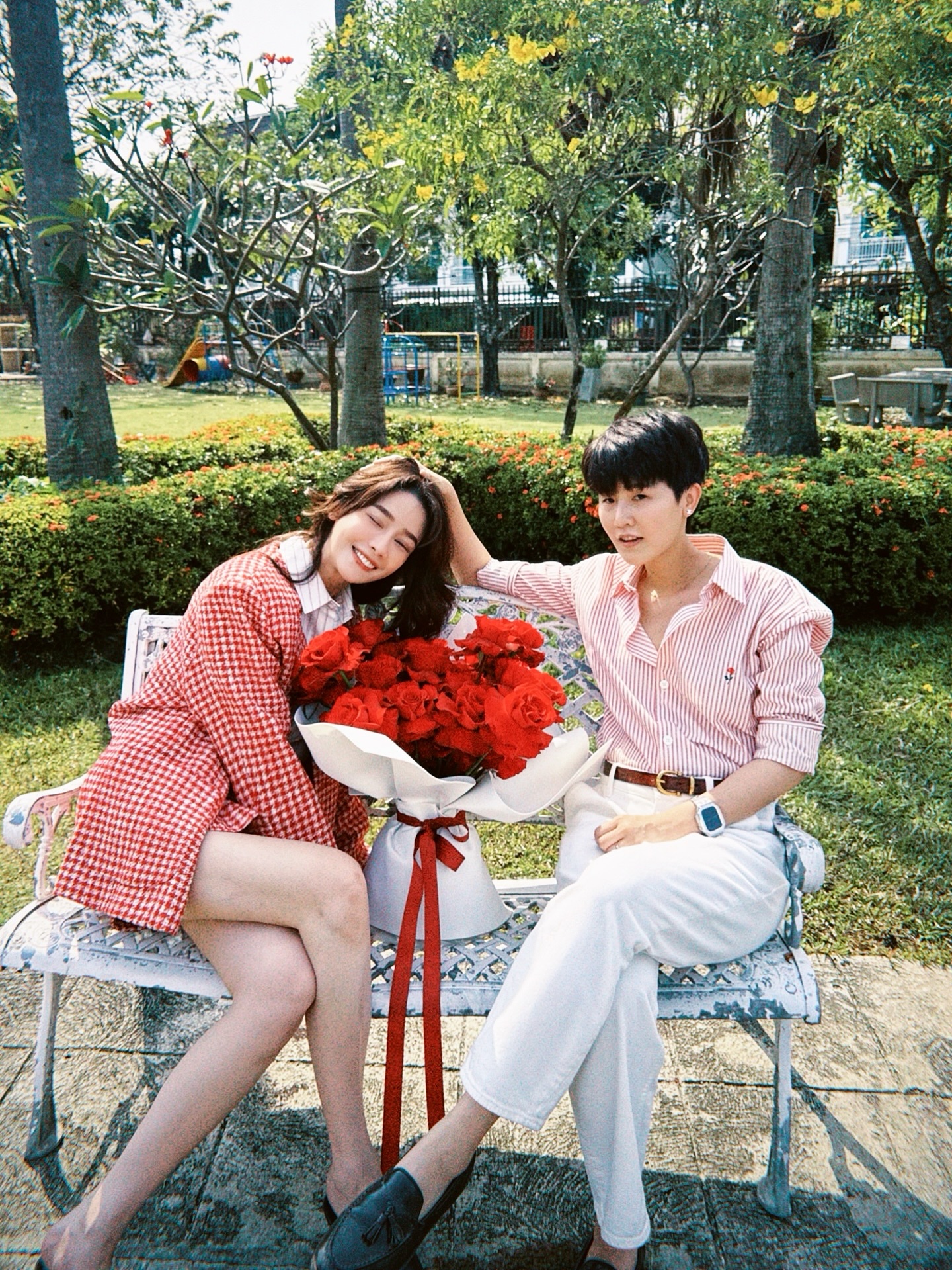 โม - อมีนา พินิจ