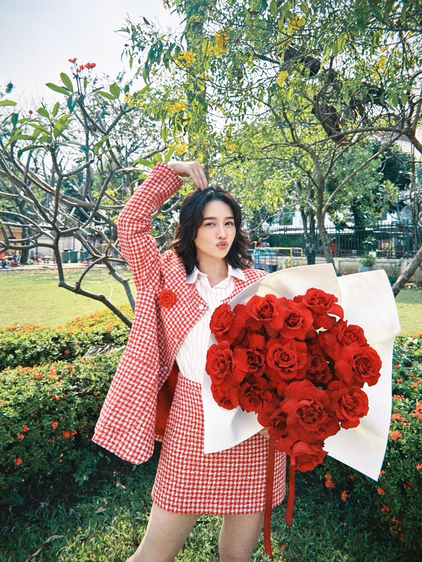 โม - อมีนา พินิจ