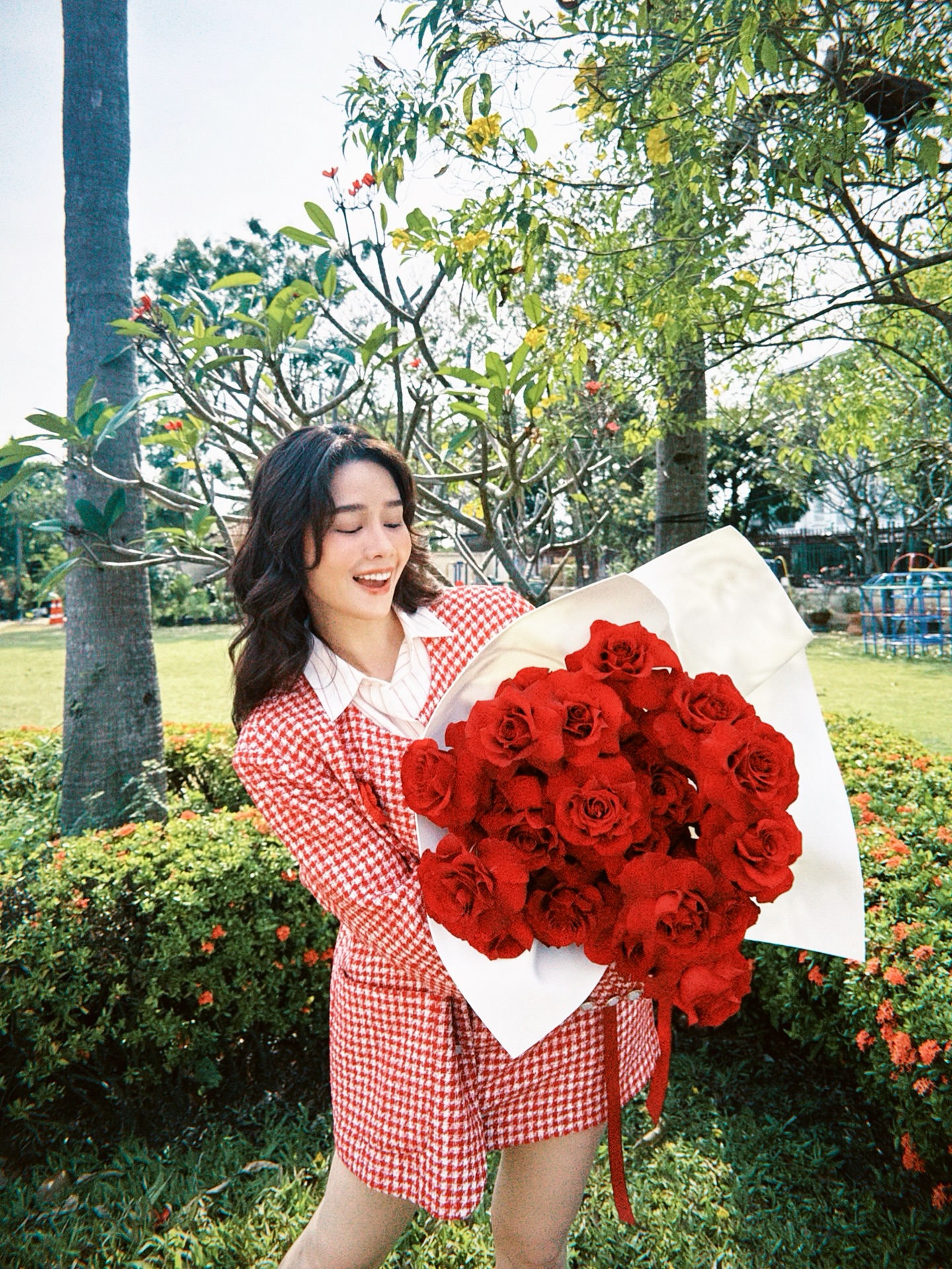 โม - อมีนา พินิจ