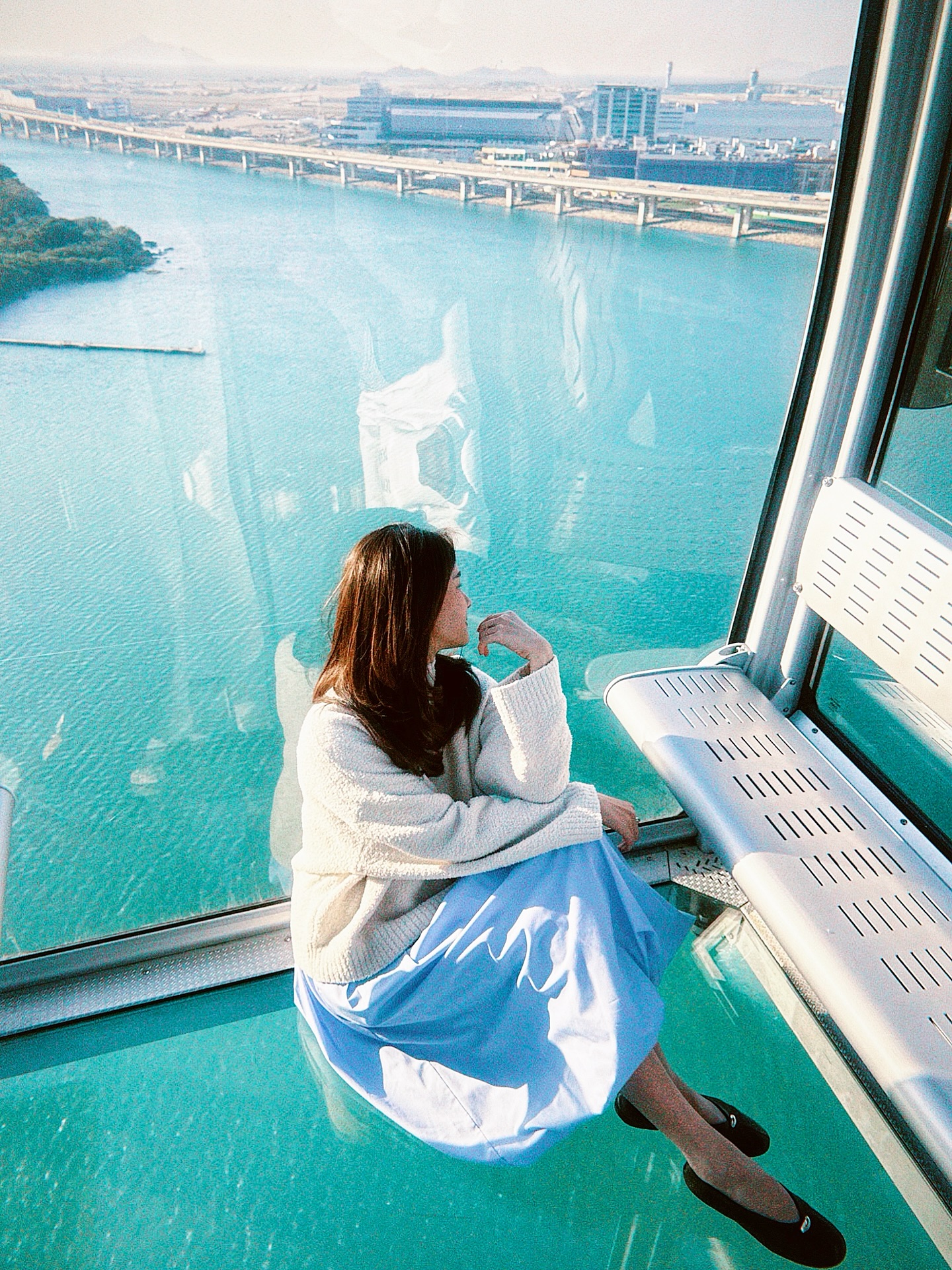 โม - อมีนา พินิจ