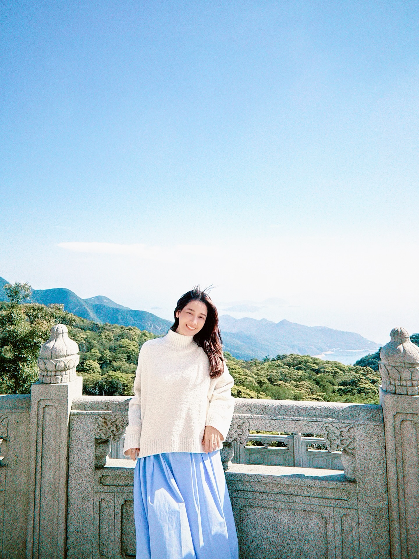 โม - อมีนา พินิจ