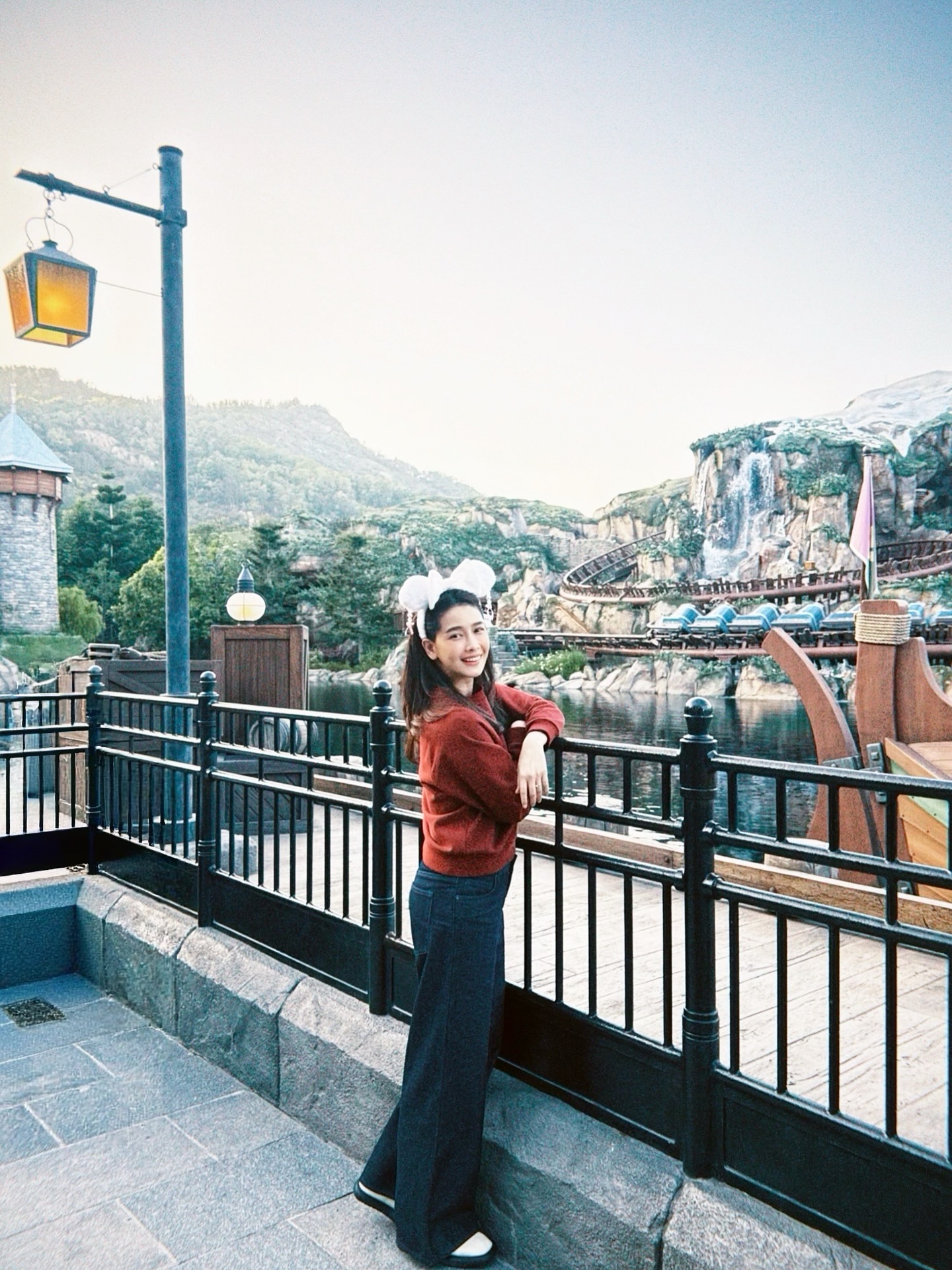 โม - อมีนา พินิจ