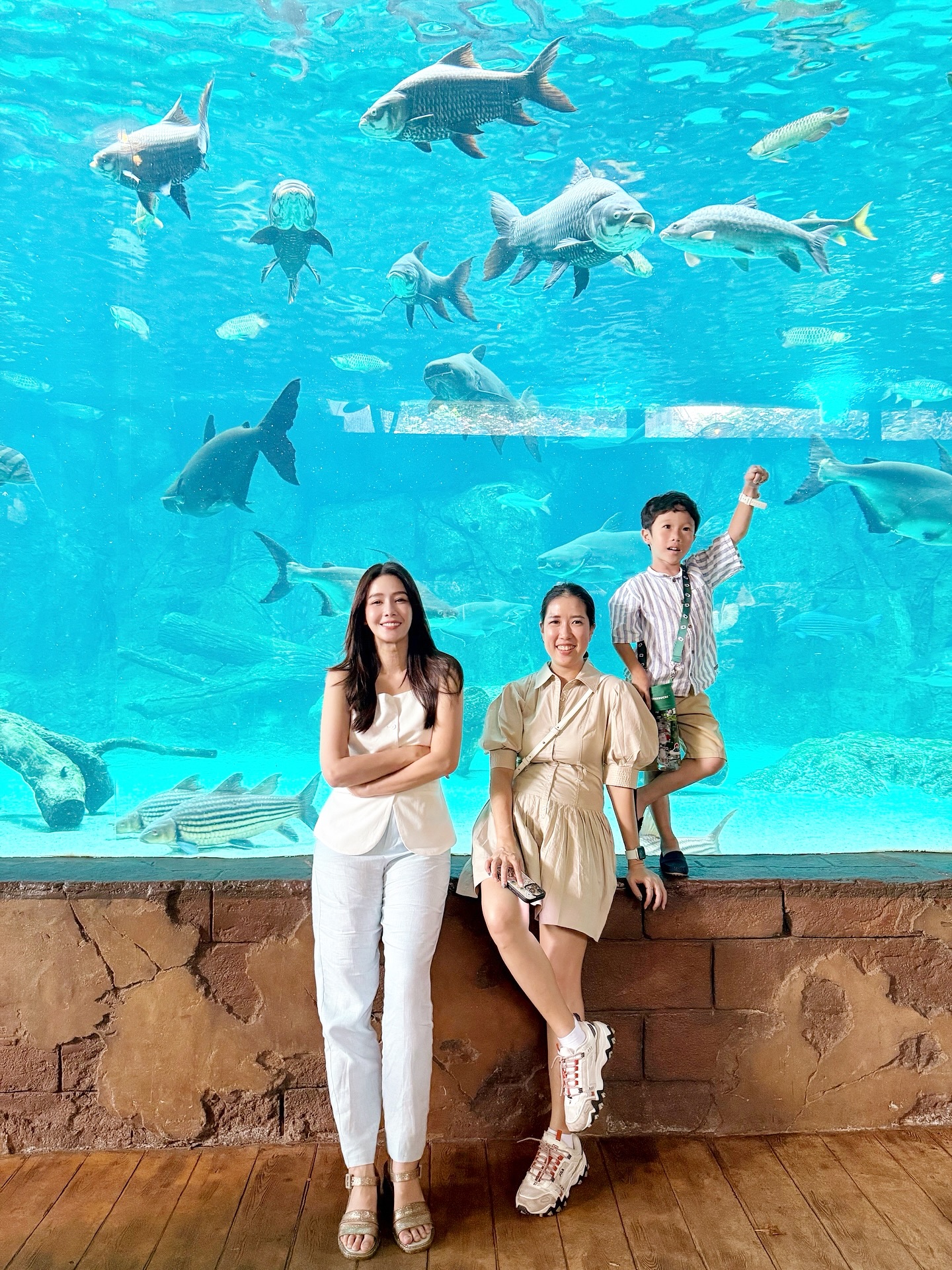 โม - อมีนา พินิจ