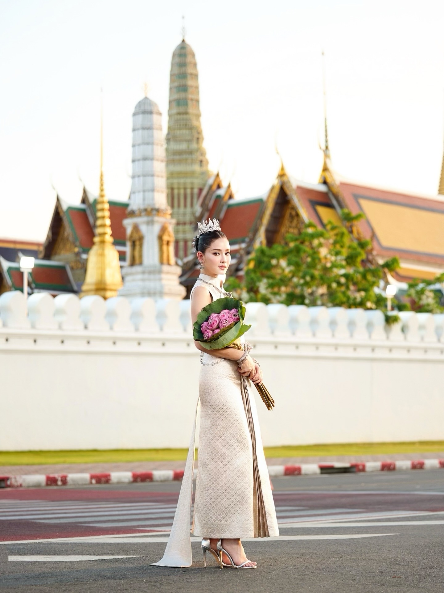 โม - อมีนา พินิจ