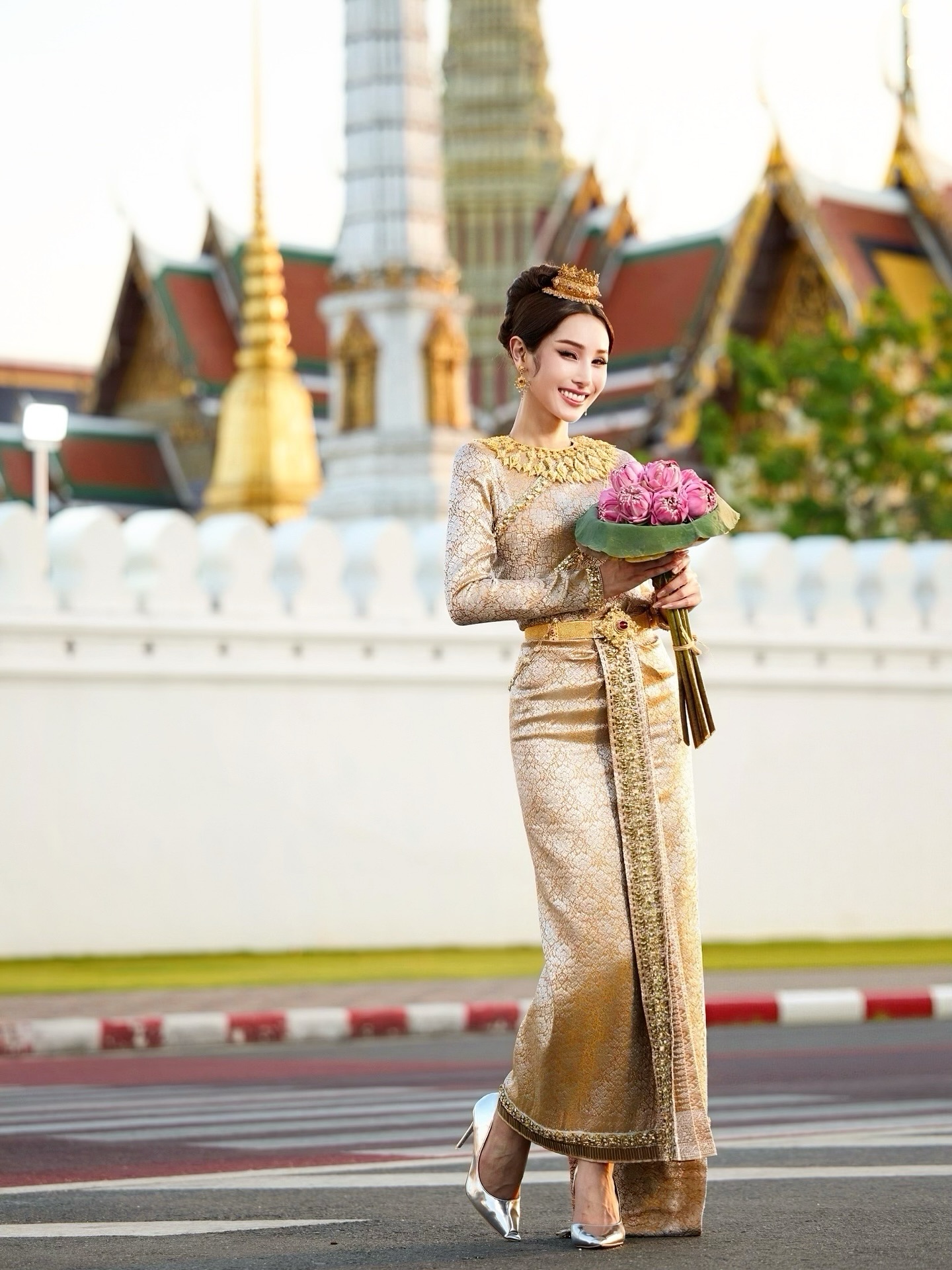 โม - อมีนา พินิจ