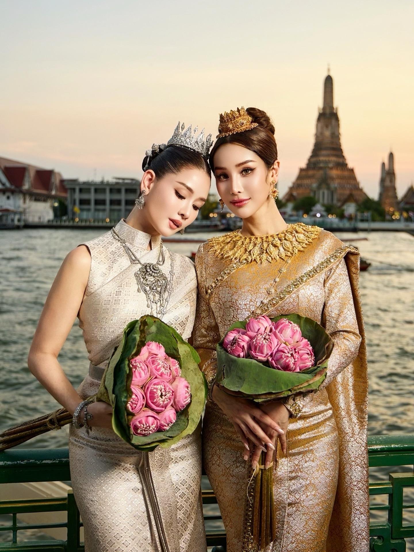 โม - อมีนา พินิจ