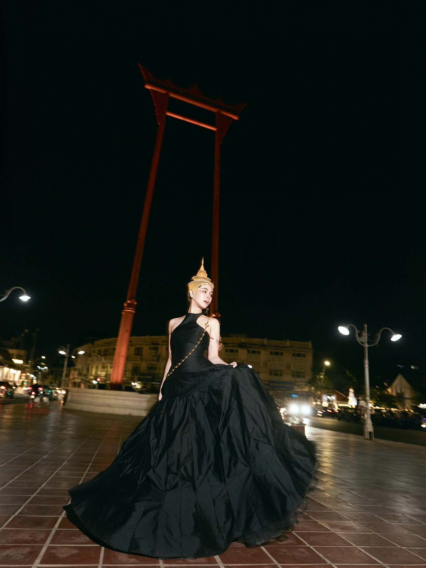 โม - อมีนา พินิจ