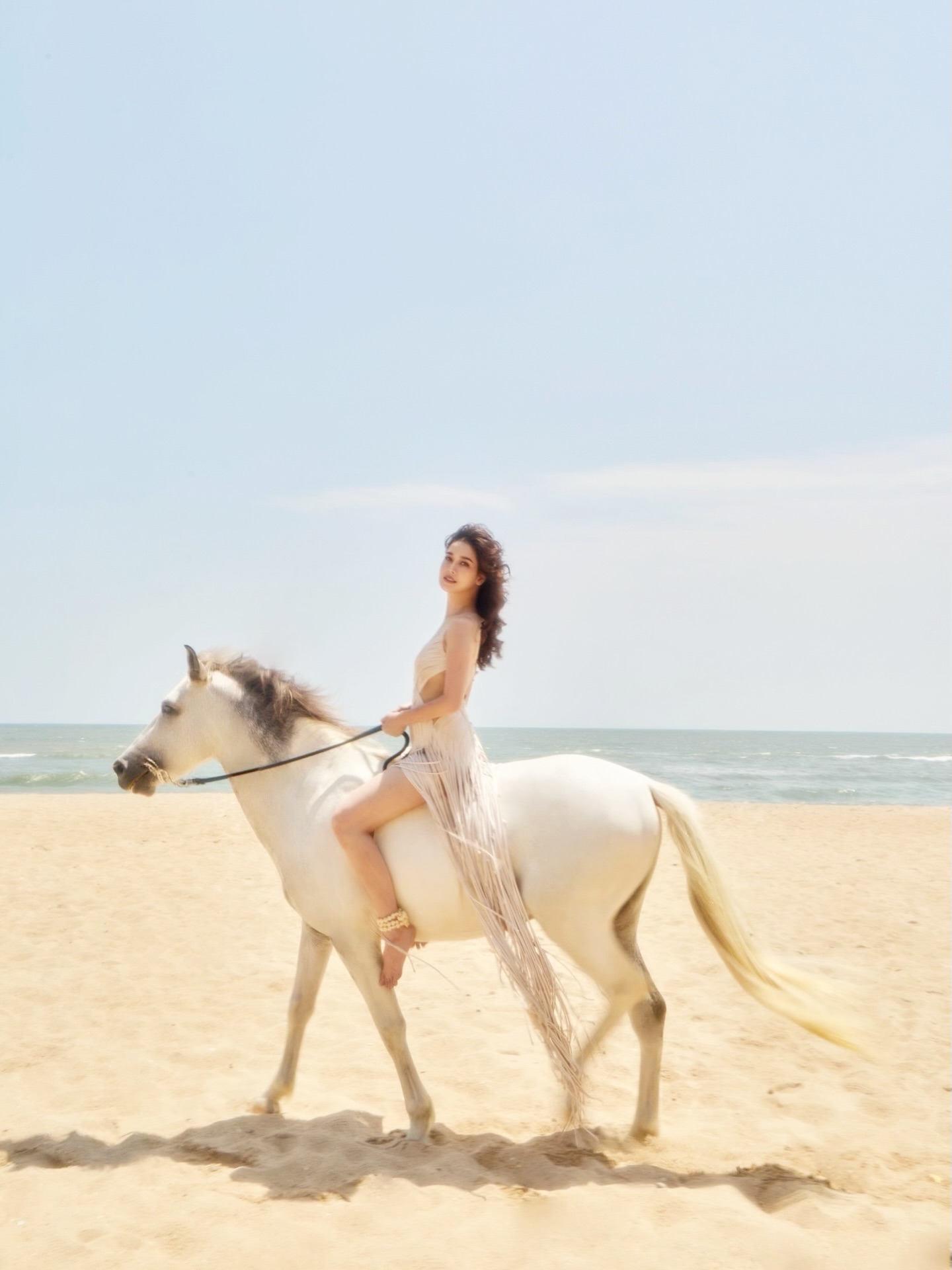 โม - อมีนา พินิจ