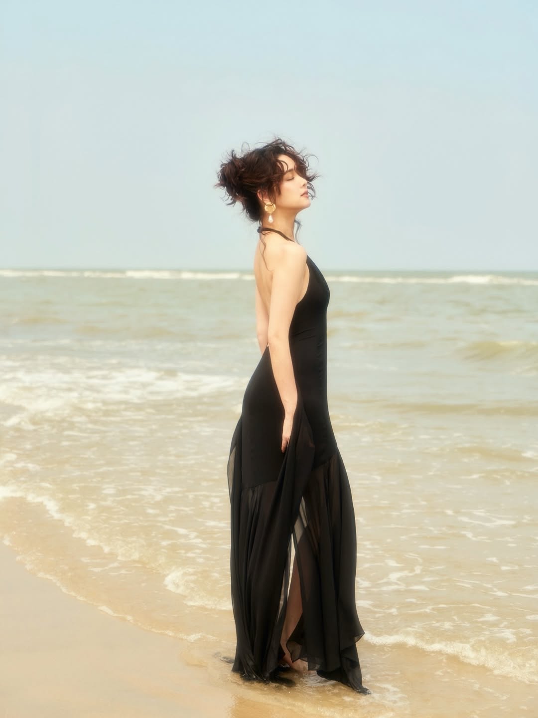 โม - อมีนา พินิจ