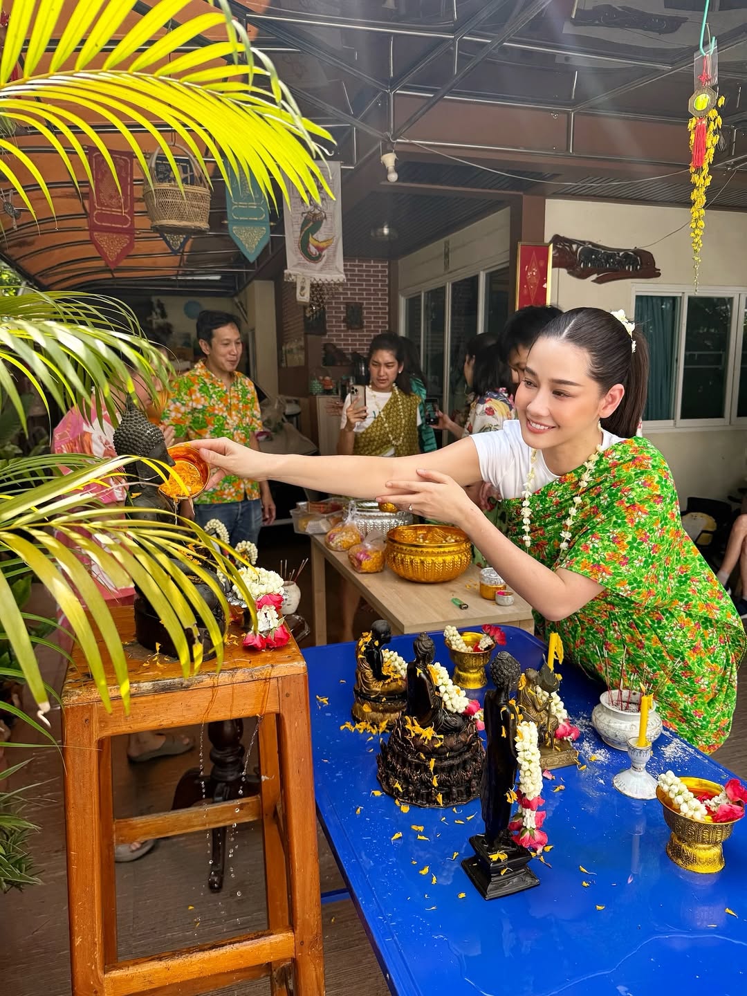 โม - อมีนา พินิจ