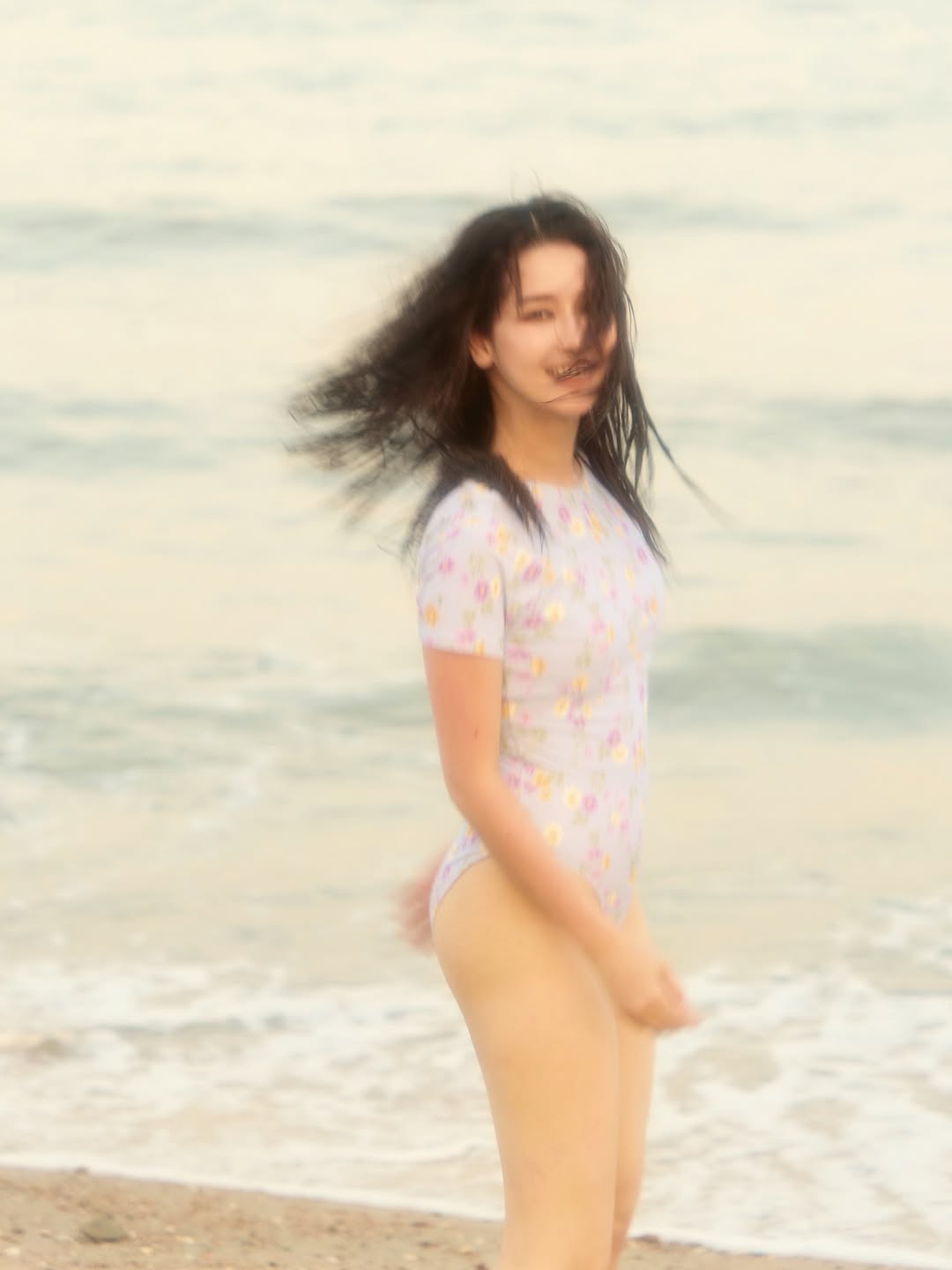 โม - อมีนา พินิจ