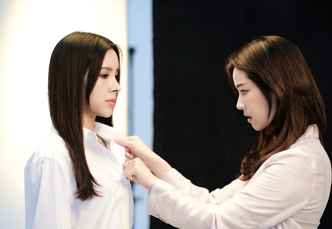 โม - อมีนา พินิจ