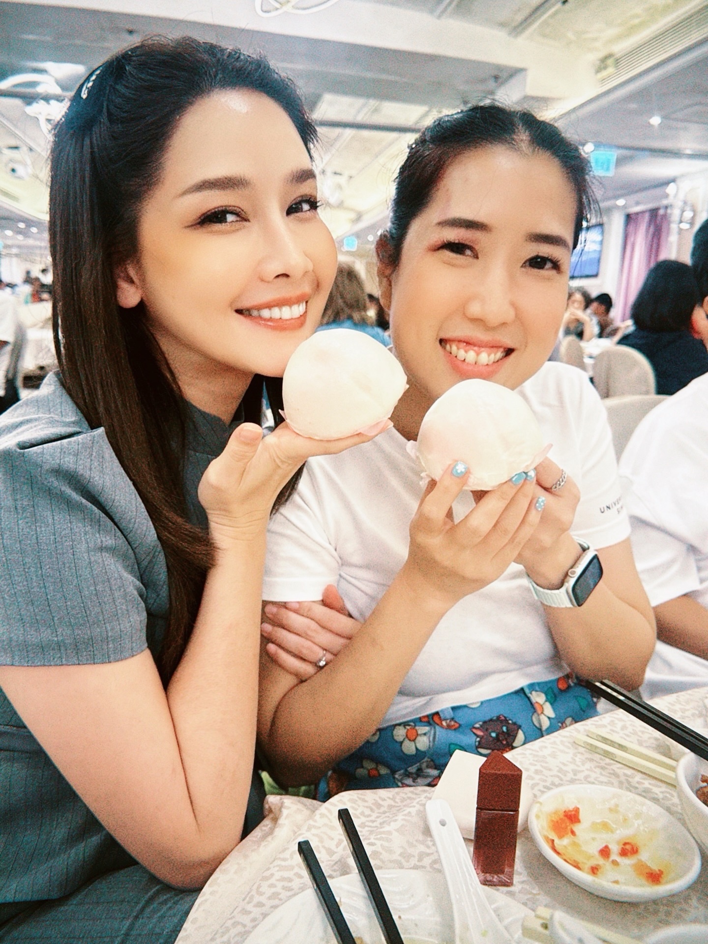 โม - อมีนา พินิจ