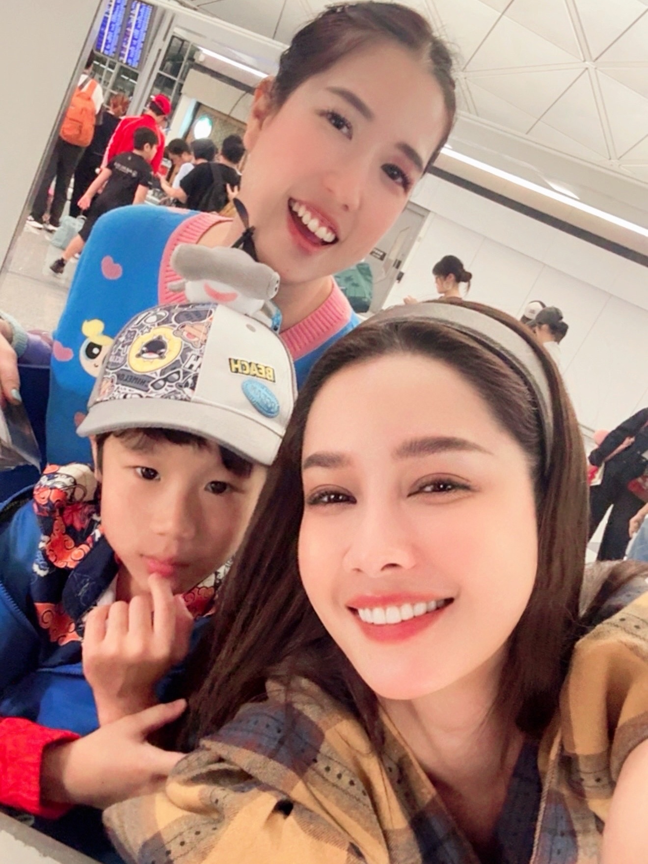 โม - อมีนา พินิจ