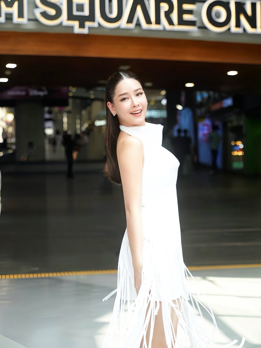 โม - อมีนา พินิจ