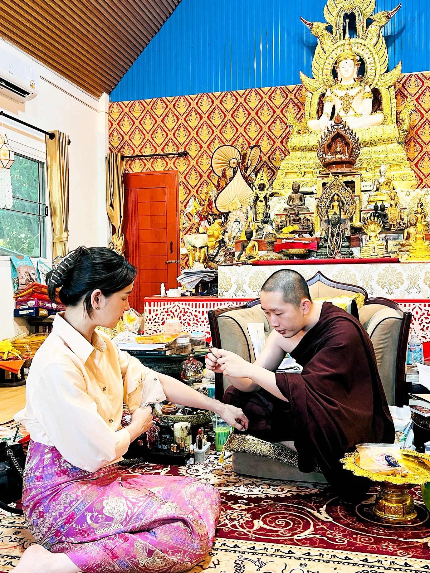 โม - อมีนา พินิจ