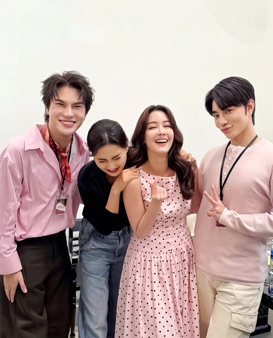 โม - อมีนา พินิจ