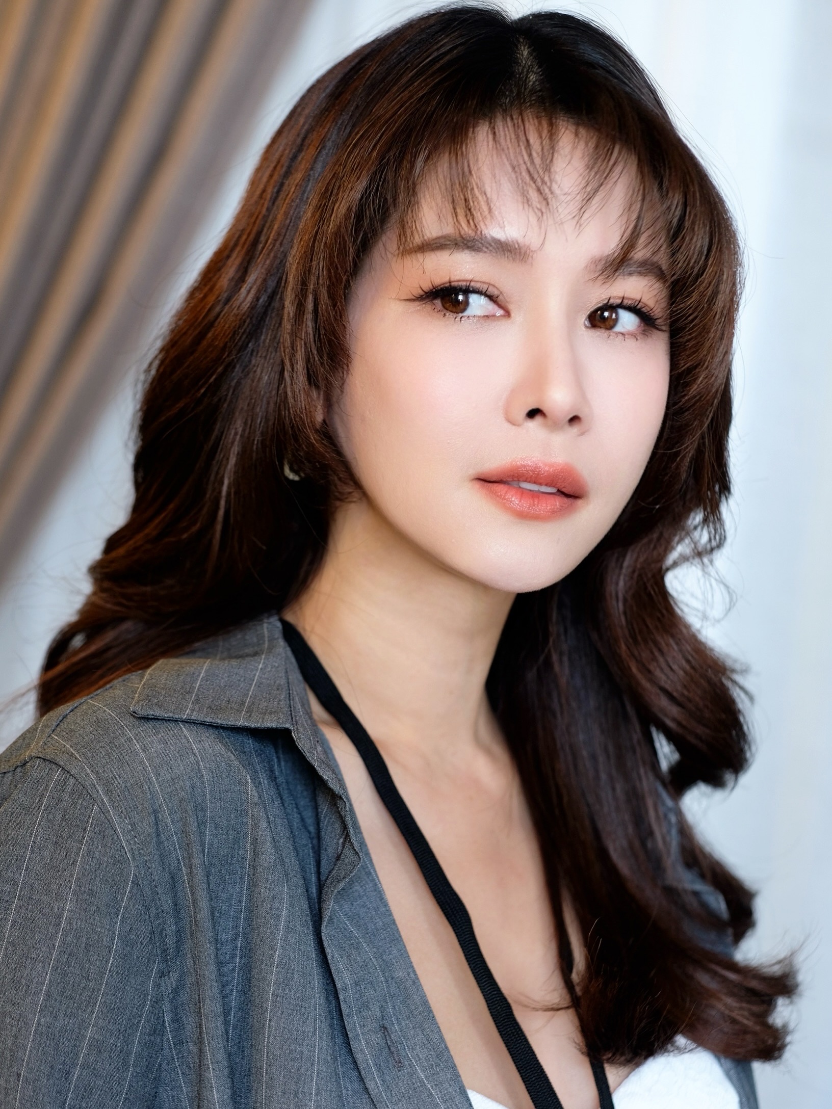 โม - อมีนา พินิจ