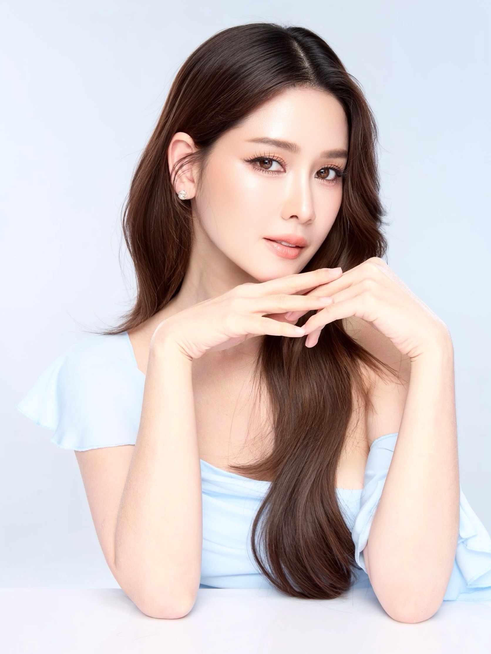 โม - อมีนา พินิจ