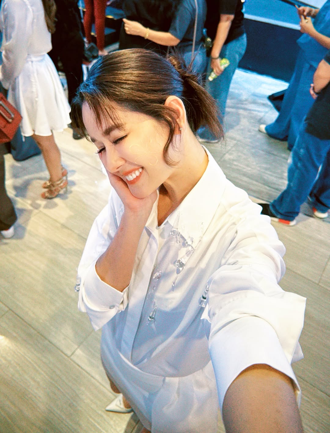 โม - อมีนา พินิจ