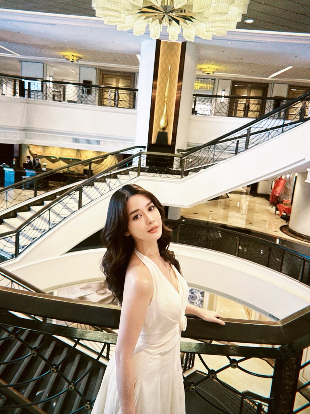 โม - อมีนา พินิจ