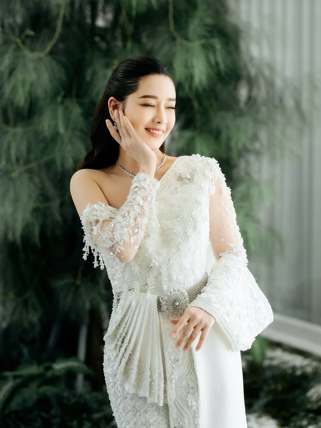 โม - อมีนา พินิจ