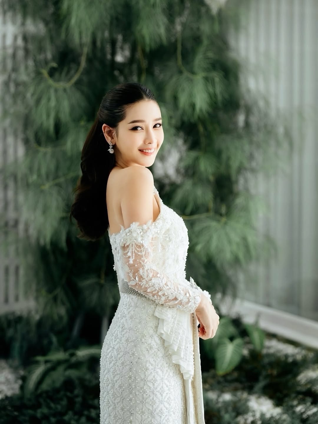 โม - อมีนา พินิจ