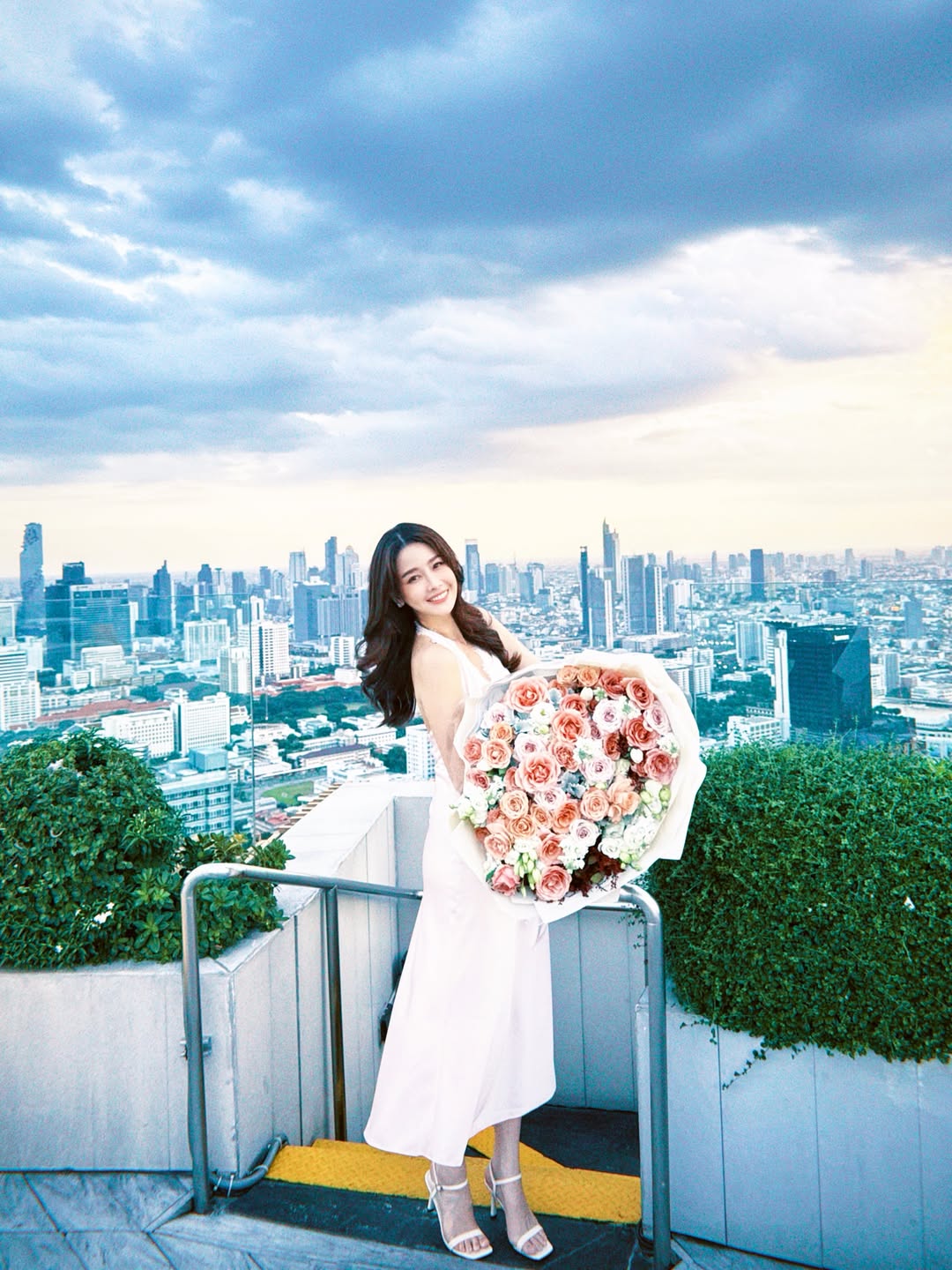 โม - อมีนา พินิจ