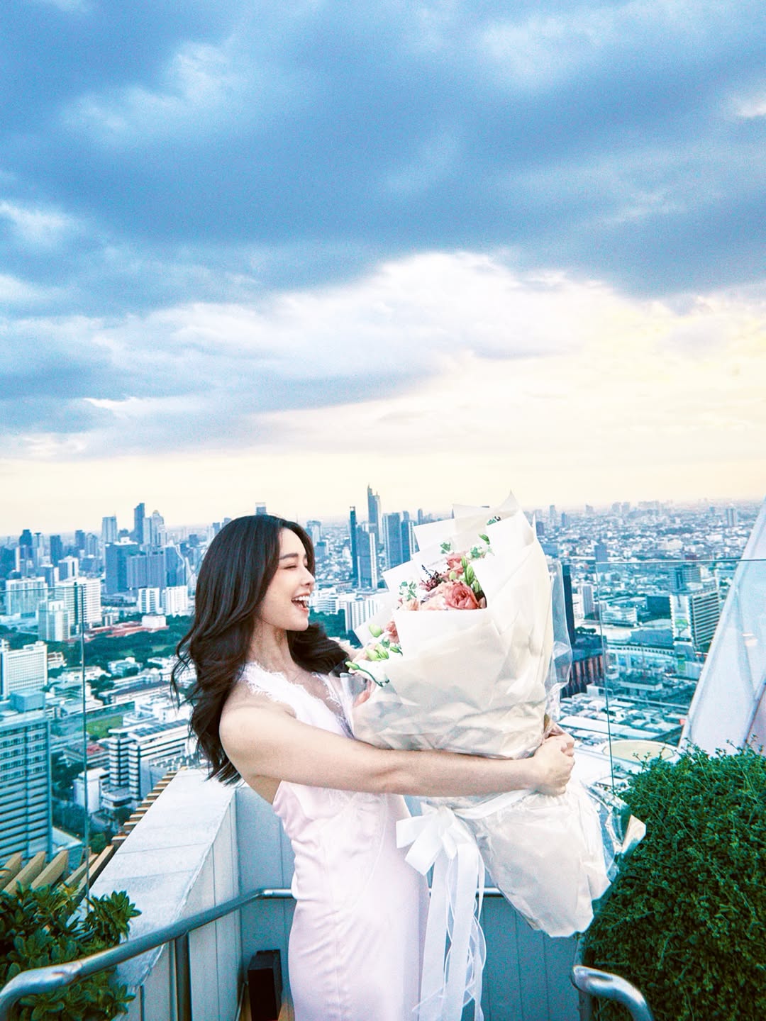 โม - อมีนา พินิจ