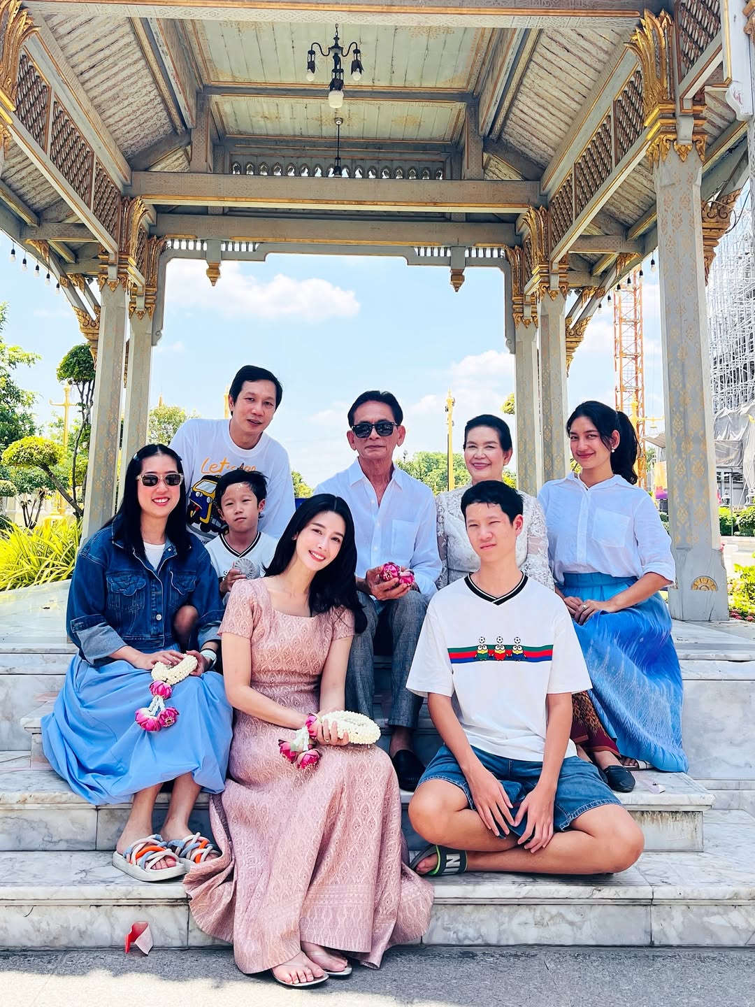 โม - อมีนา พินิจ