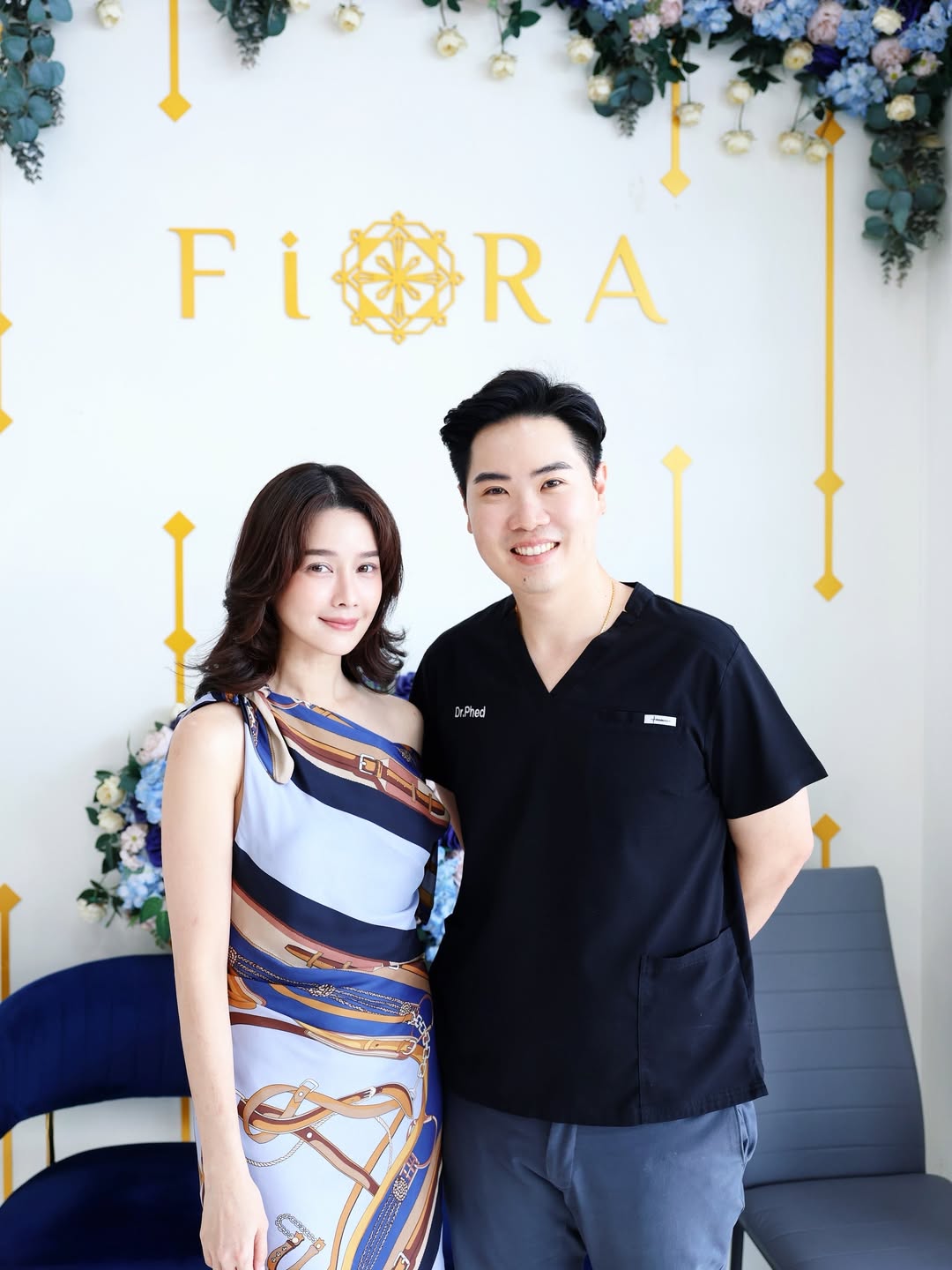 โม - อมีนา พินิจ