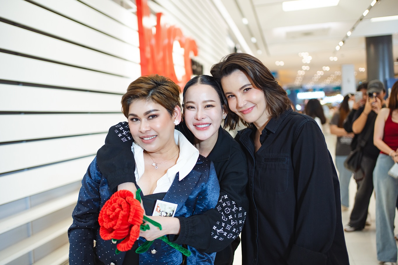 ธัญญ่า - ธัญญาเรศ เองตระกูล