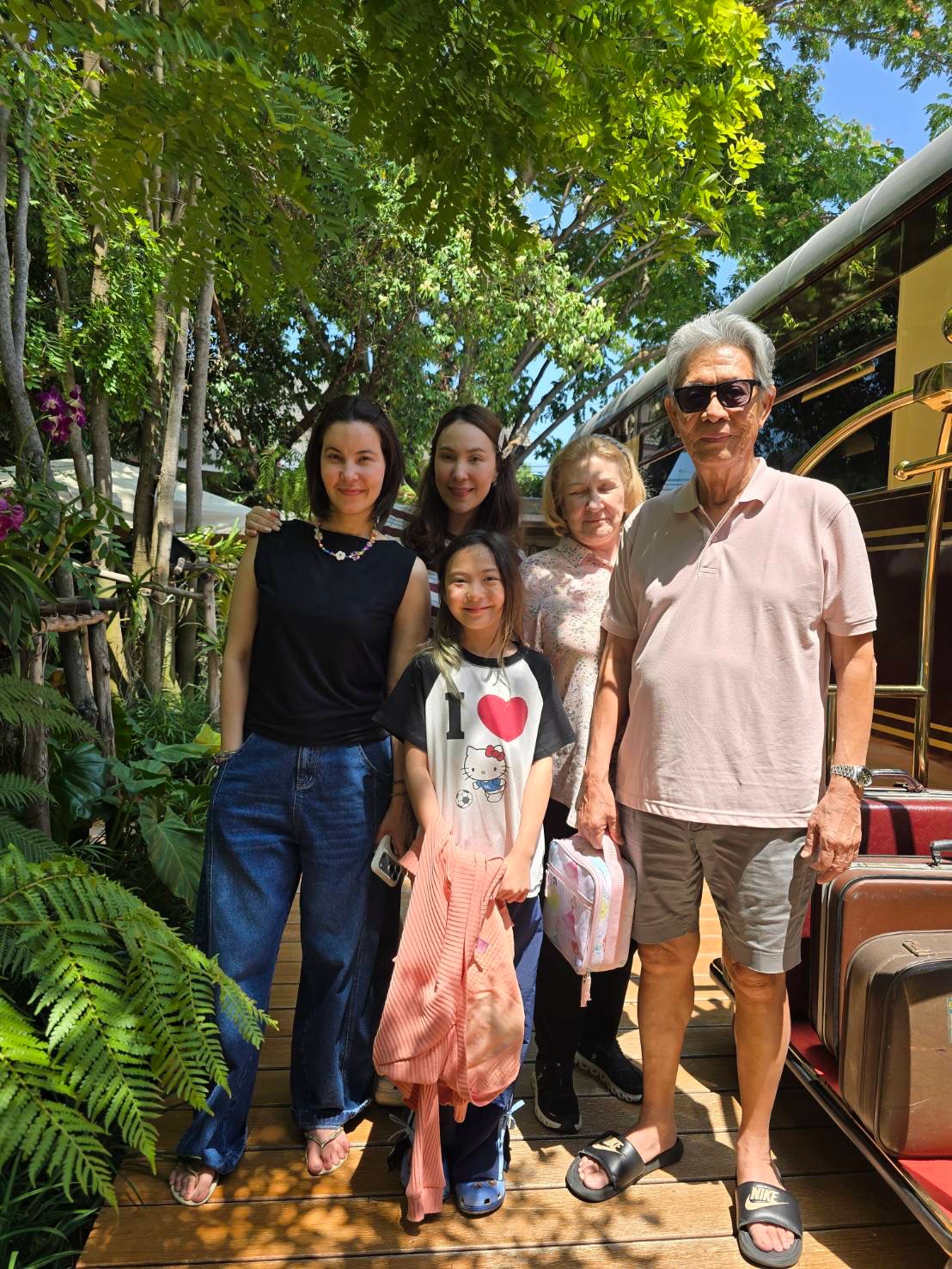 ธัญญ่า - ธัญญาเรศ เองตระกูล