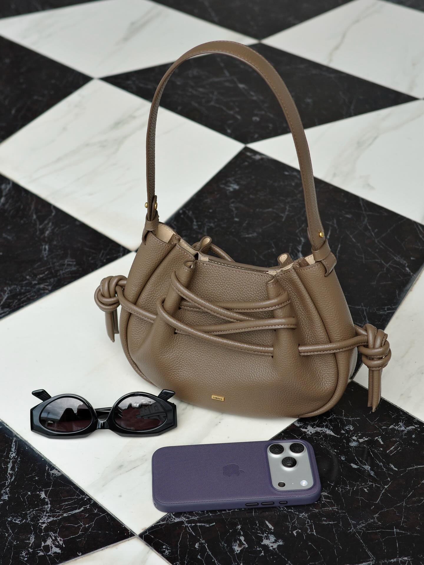 เอสเธอร์ สุปรีย์ลีลา