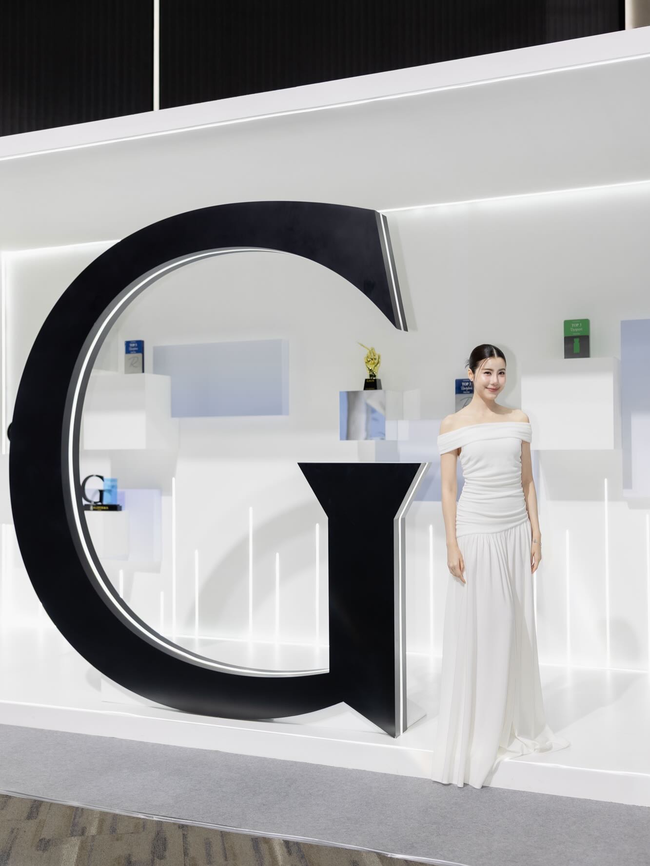 เอสเธอร์ สุปรีย์ลีลา