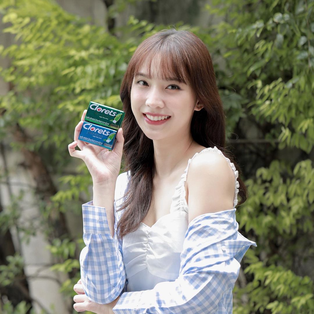แจน -  พลอยชมพู ศุภทรัพย์