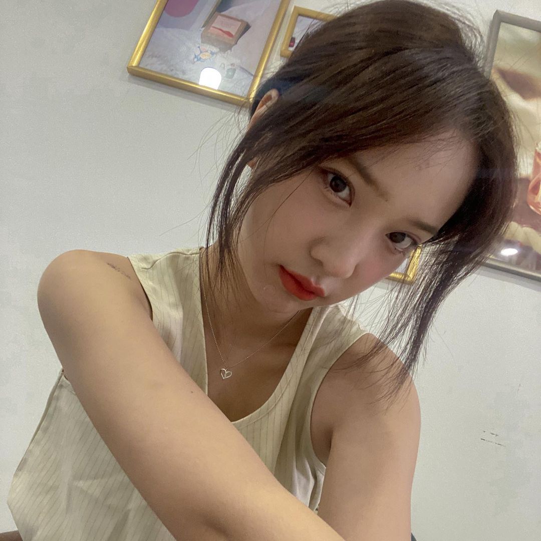 แจน -  พลอยชมพู ศุภทรัพย์