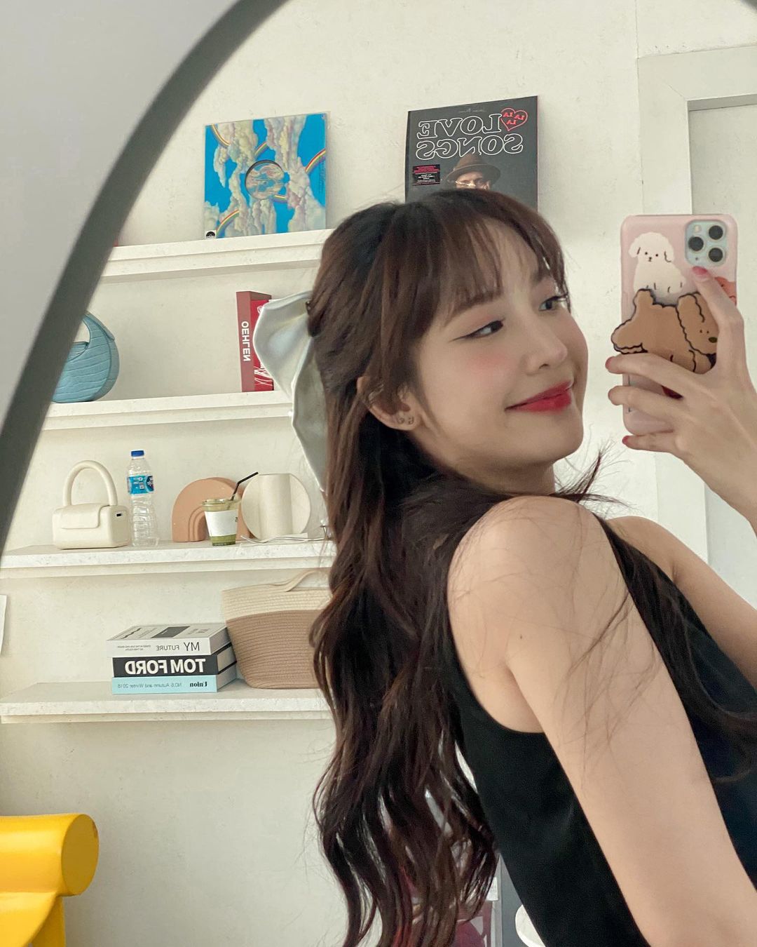 แจน -  พลอยชมพู ศุภทรัพย์