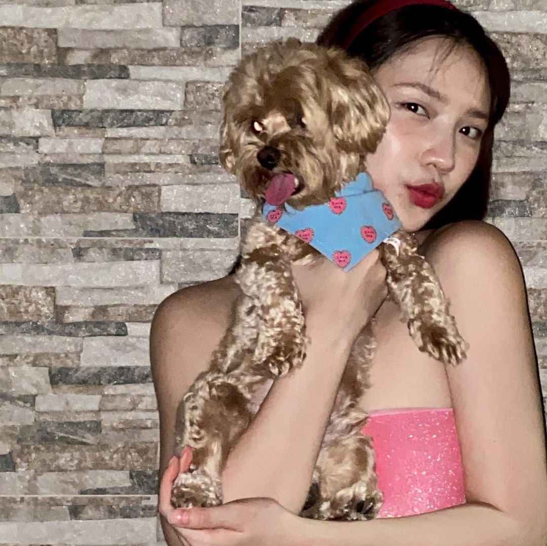 แจน -  พลอยชมพู ศุภทรัพย์