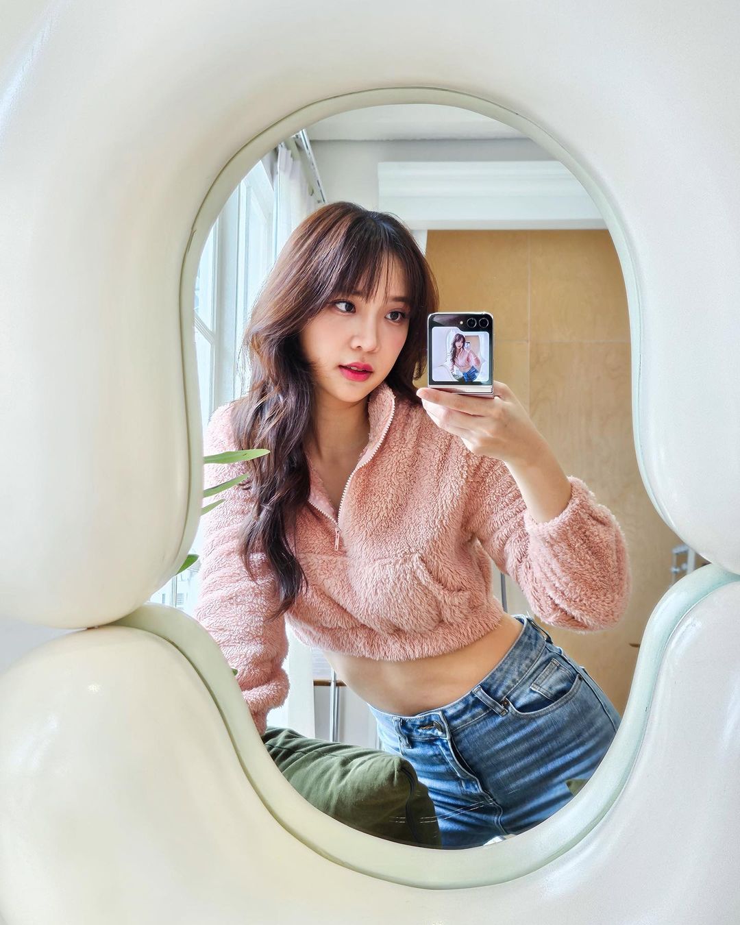 แจน -  พลอยชมพู ศุภทรัพย์