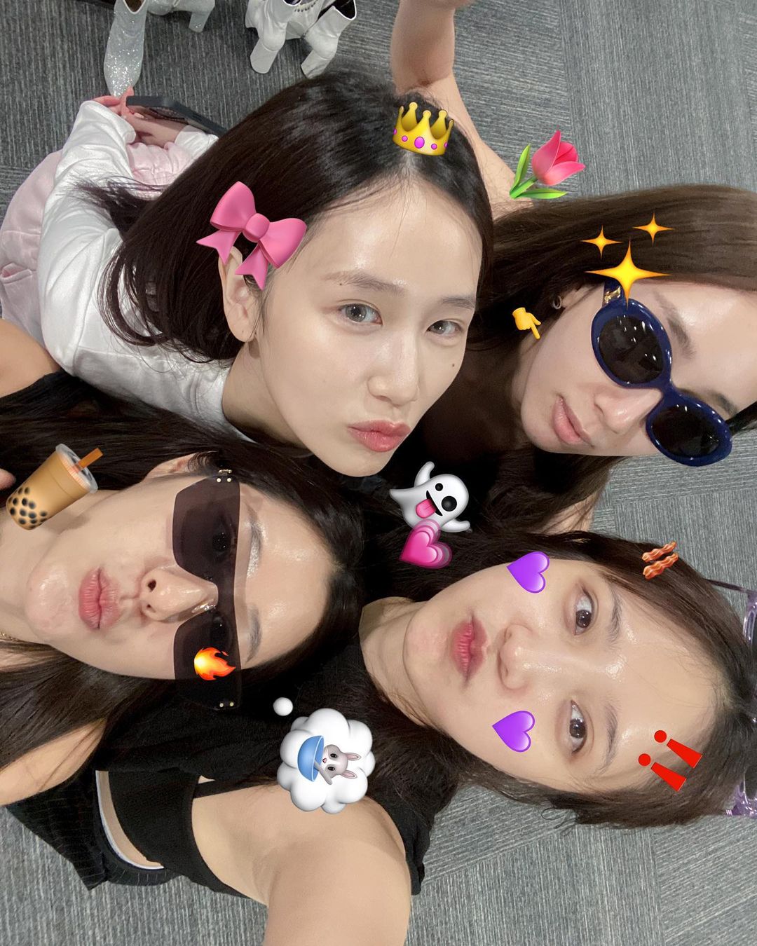 แจน -  พลอยชมพู ศุภทรัพย์