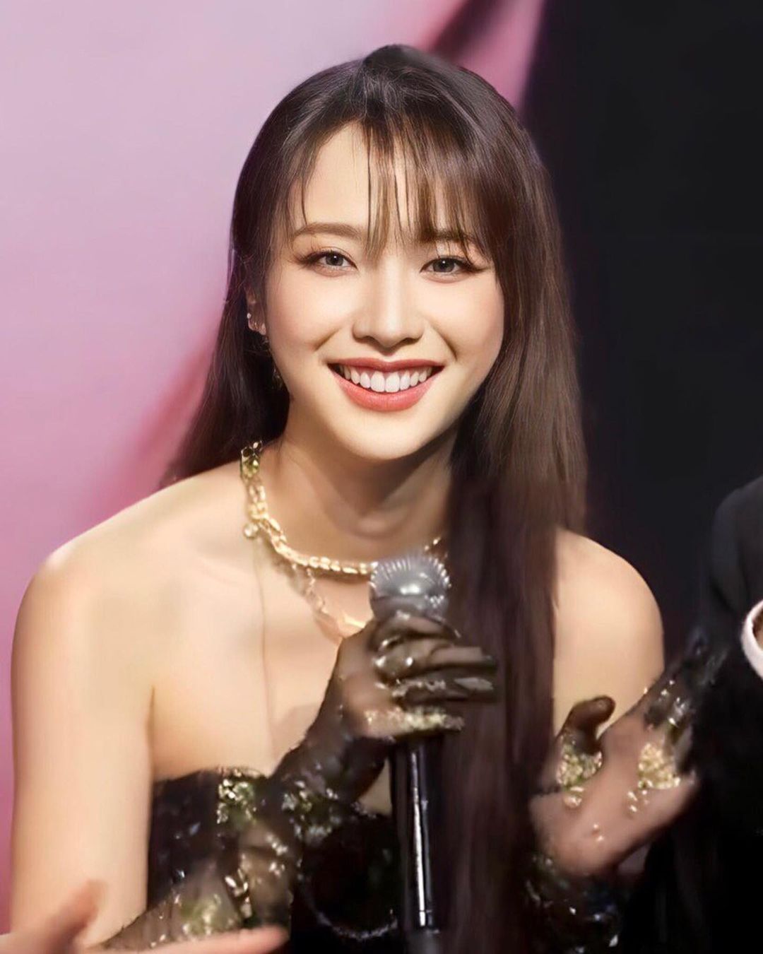 แจน -  พลอยชมพู ศุภทรัพย์