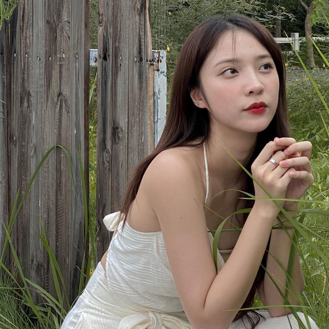แจน -  พลอยชมพู ศุภทรัพย์