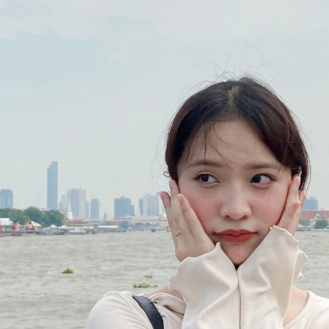 แจน -  พลอยชมพู ศุภทรัพย์