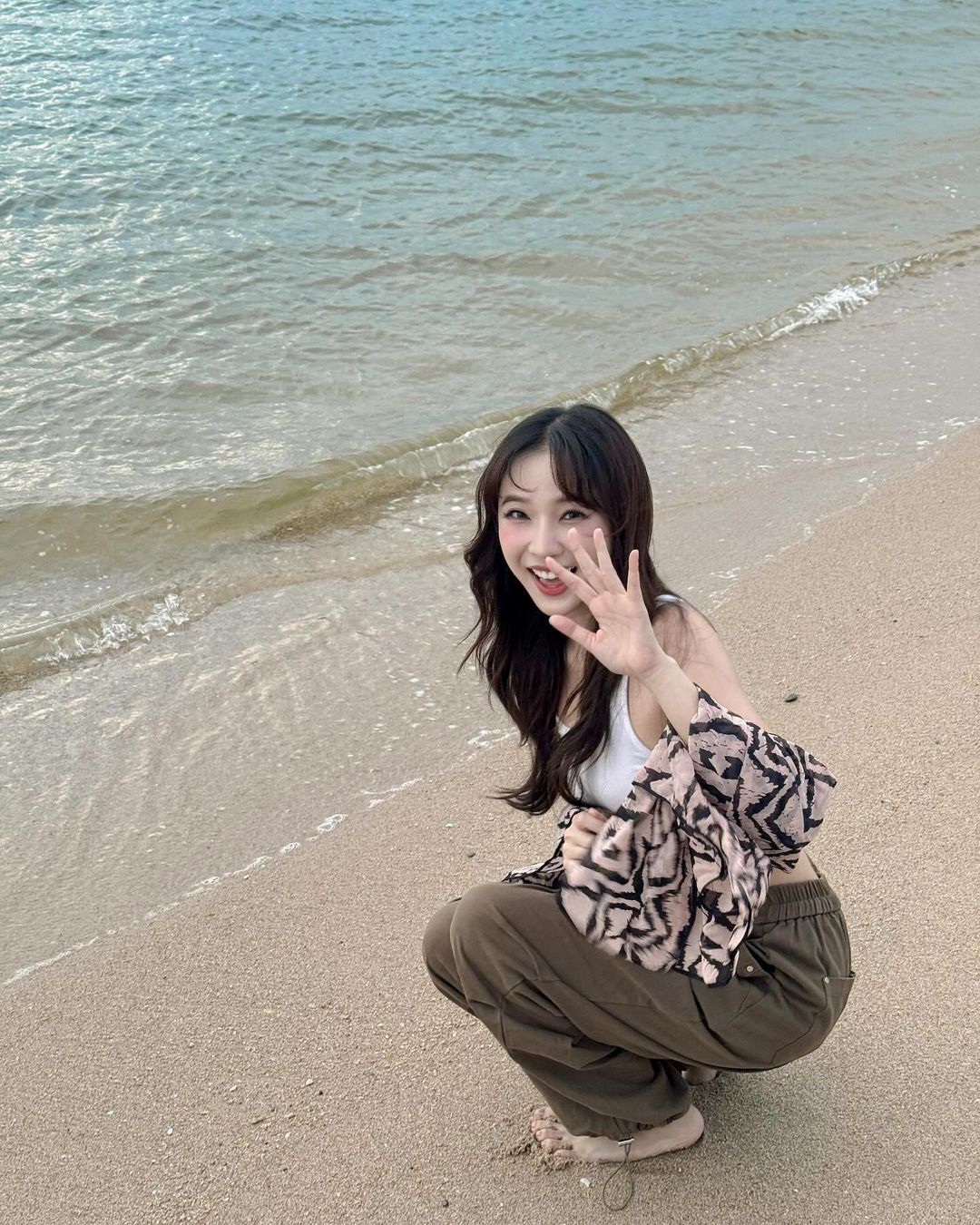 แจน -  พลอยชมพู ศุภทรัพย์