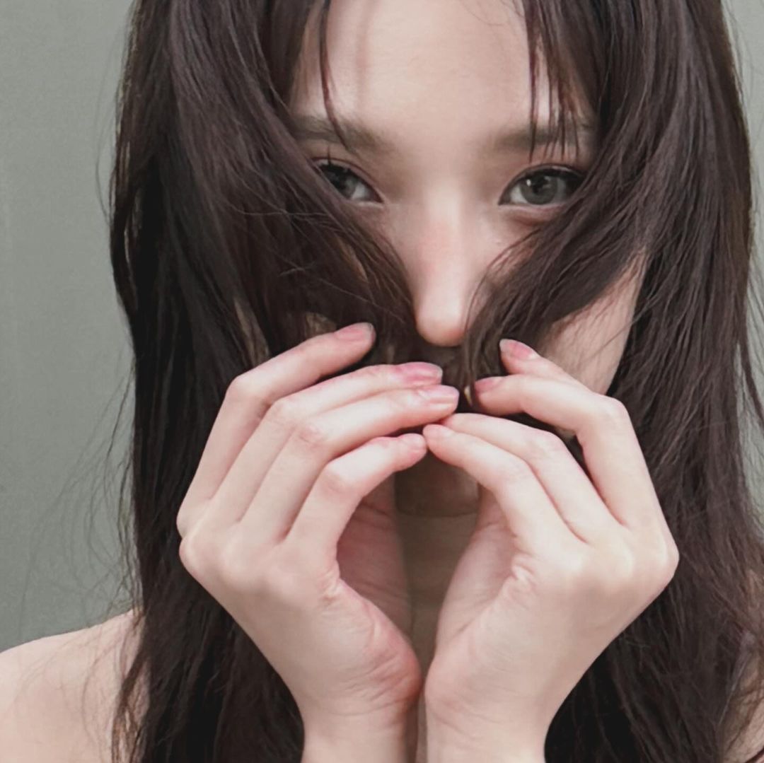 แจน -  พลอยชมพู ศุภทรัพย์