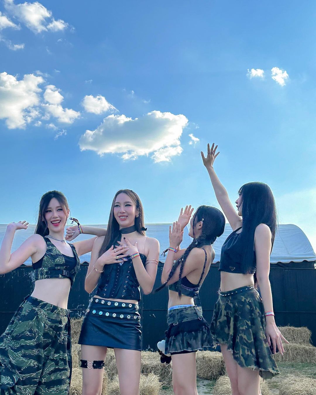 แจน -  พลอยชมพู ศุภทรัพย์