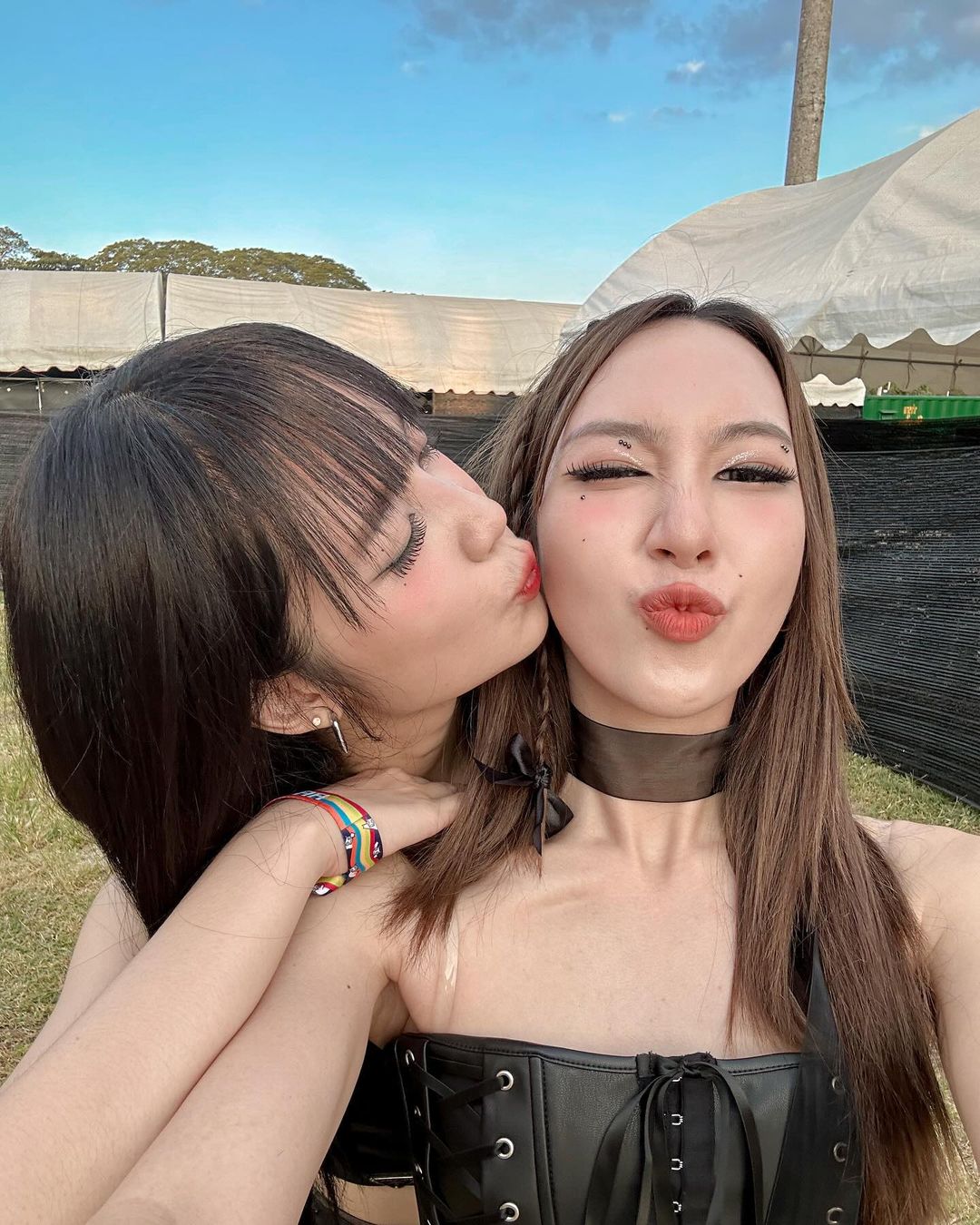 แจน -  พลอยชมพู ศุภทรัพย์
