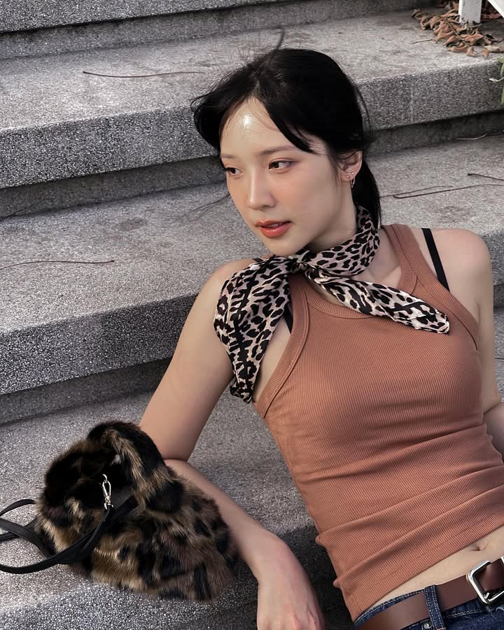 แจน -  พลอยชมพู ศุภทรัพย์