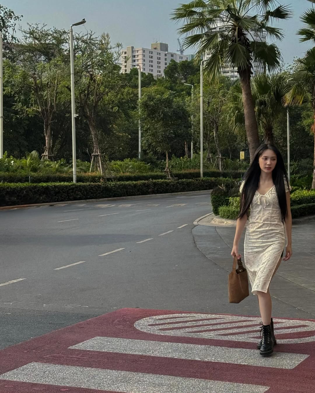 แจน -  พลอยชมพู ศุภทรัพย์